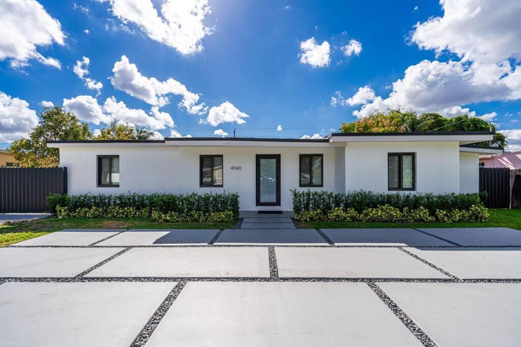Вилла Casa De Miller Tamiami Экстерьер фото